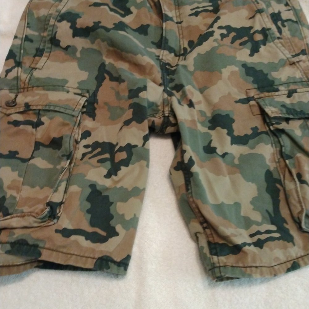 Levi's Camo Cargo Shorts